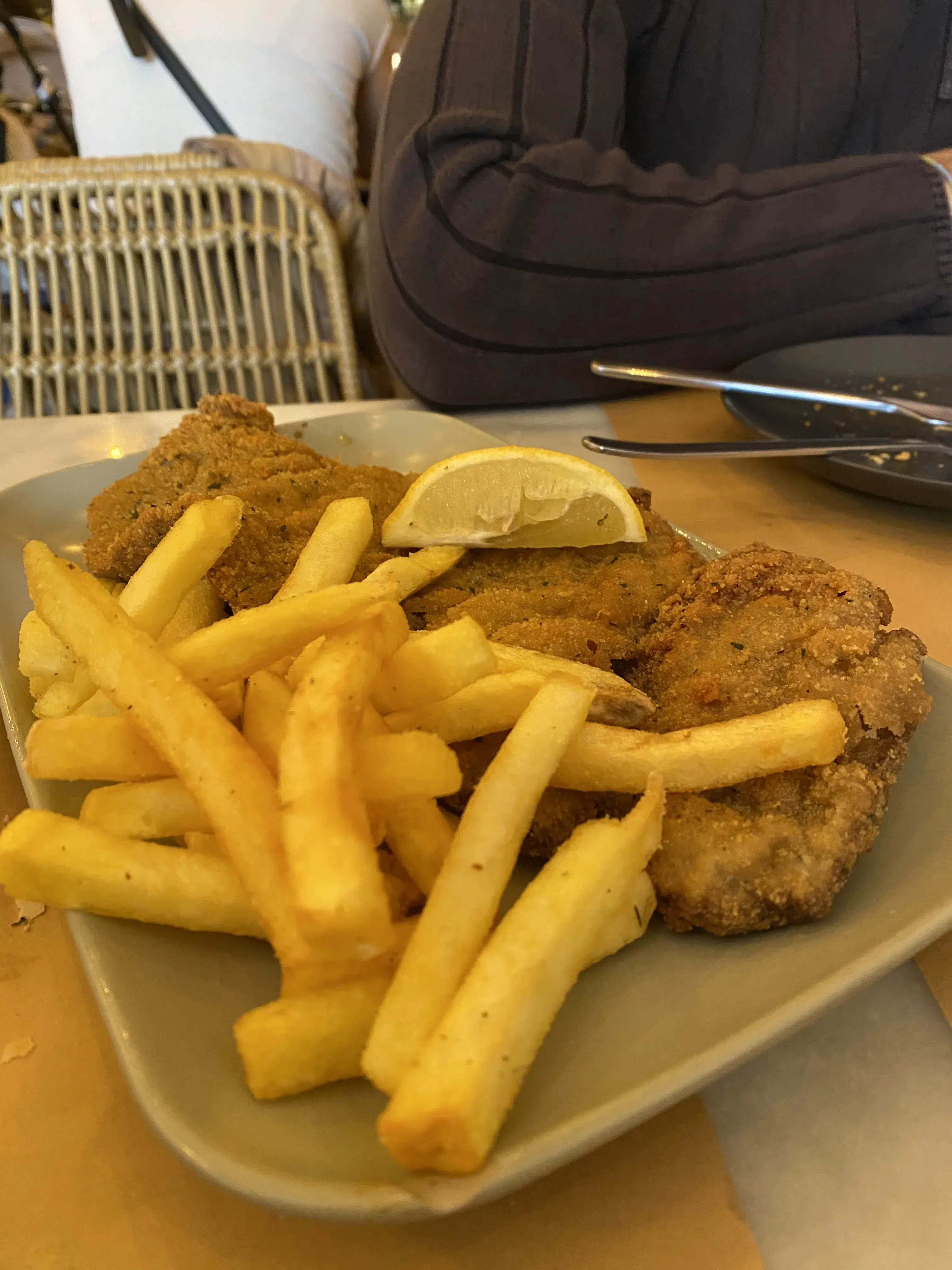 Milanesa Clásica Milanesa Clásica en el post de la Crítica Capilla Bistró