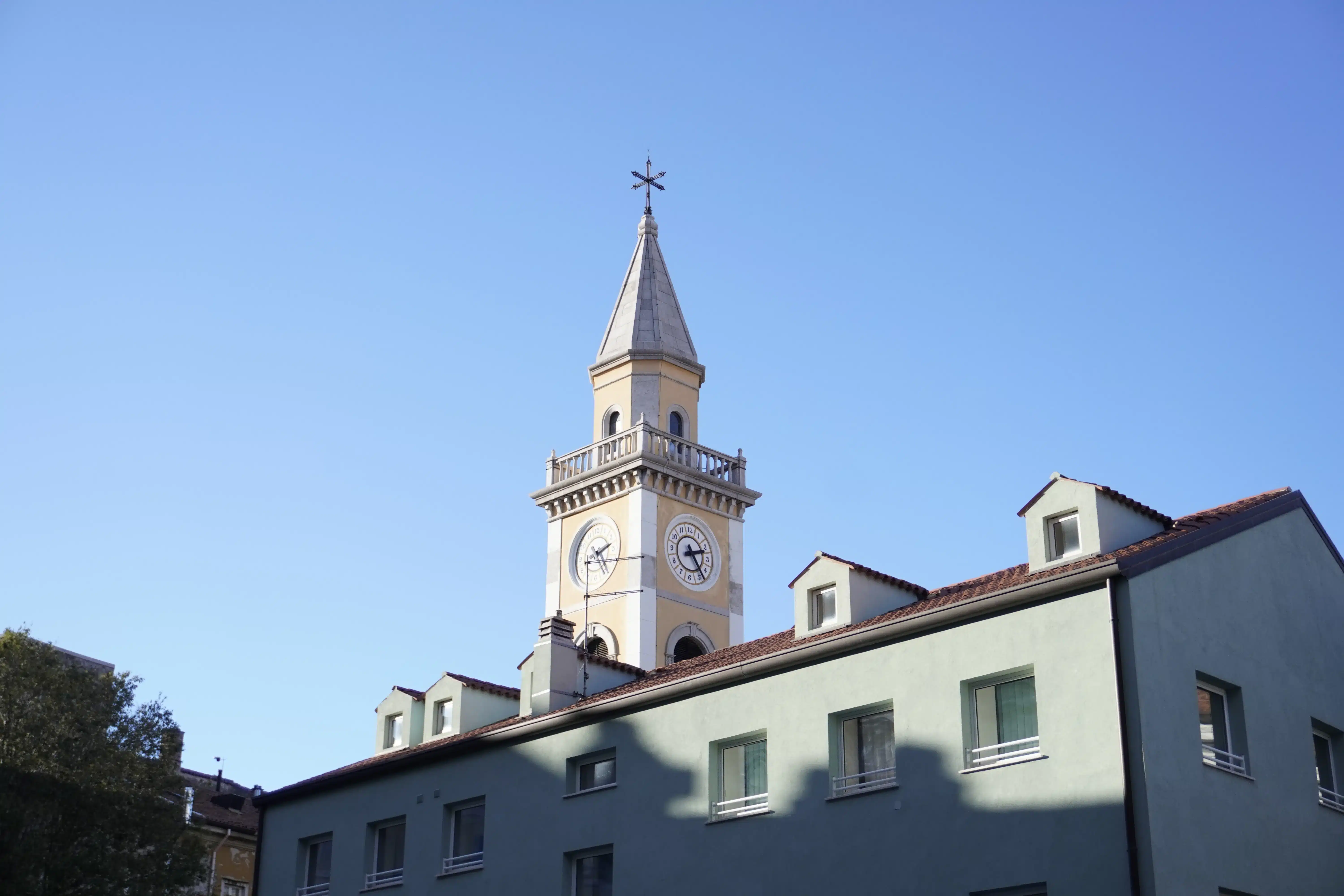 Guía Chiesa Parrocchiale della Beata Vergine del Soccorso Guía Chiesa Parrocchiale della Beata Vergine del Soccorso
