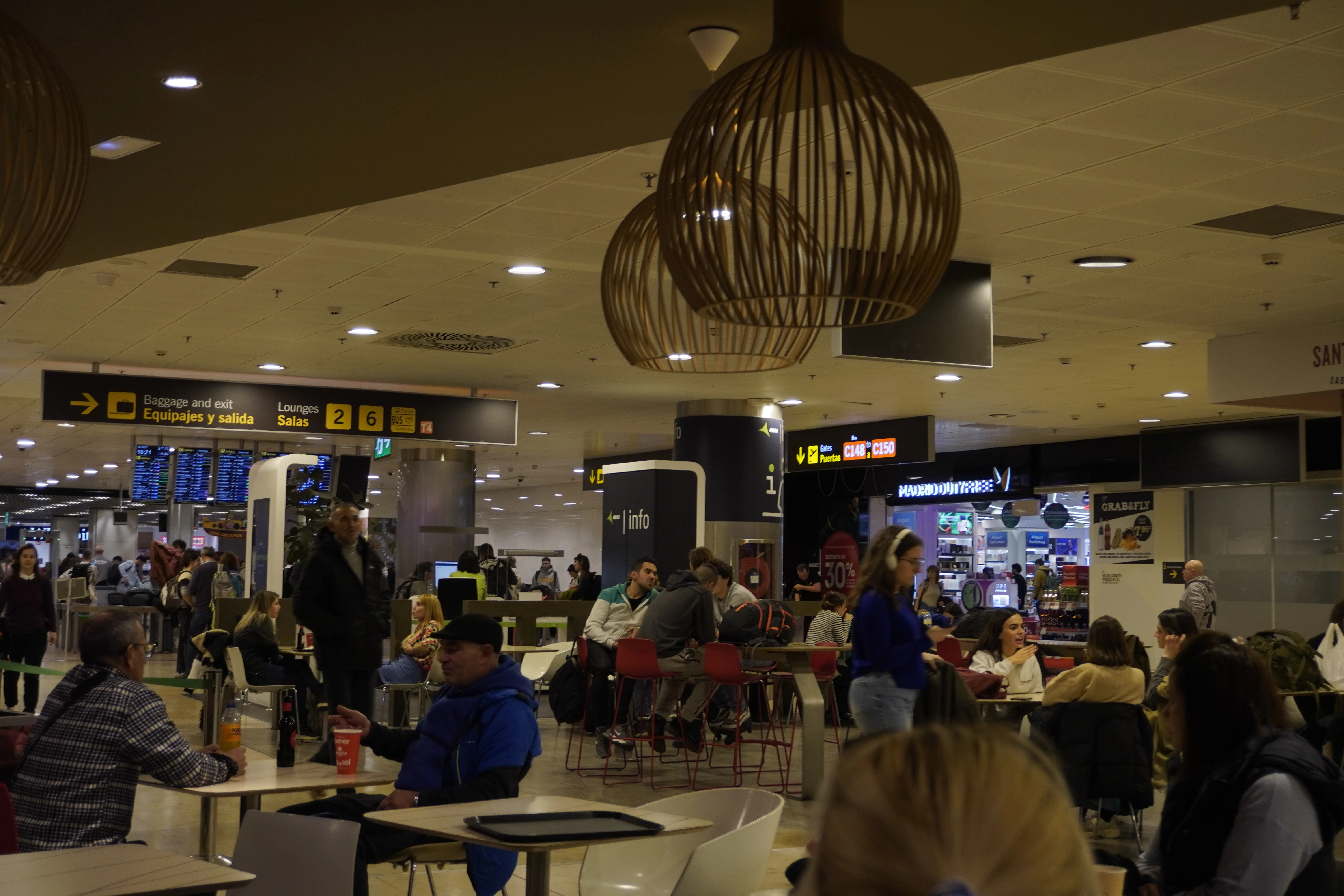 Aeropuerto Adolfo Suárez Madrid – Barajas Aeropuerto Adolfo Suárez Madrid – Barajas