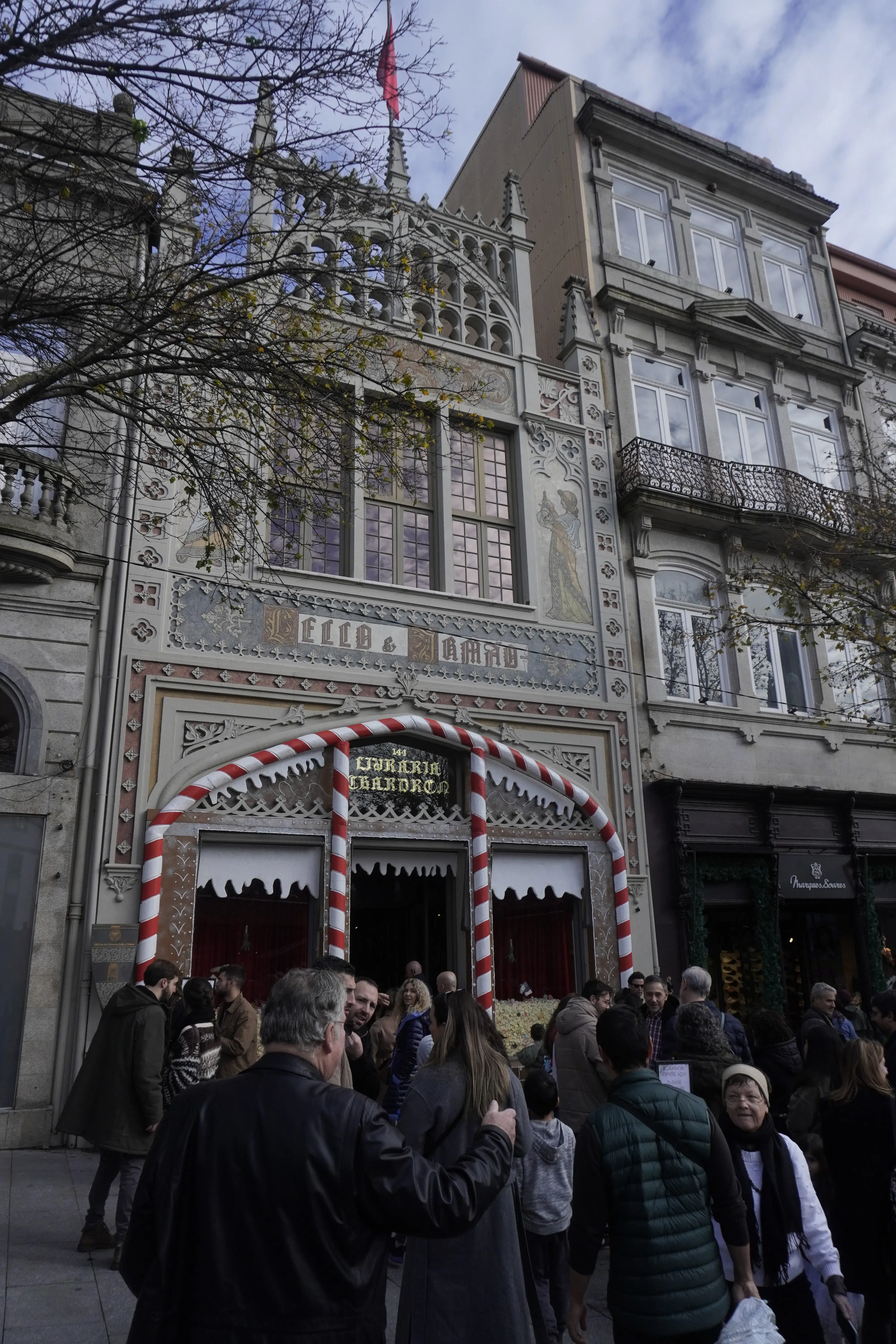 Guía Livraria Lello Guía Livraria Lello