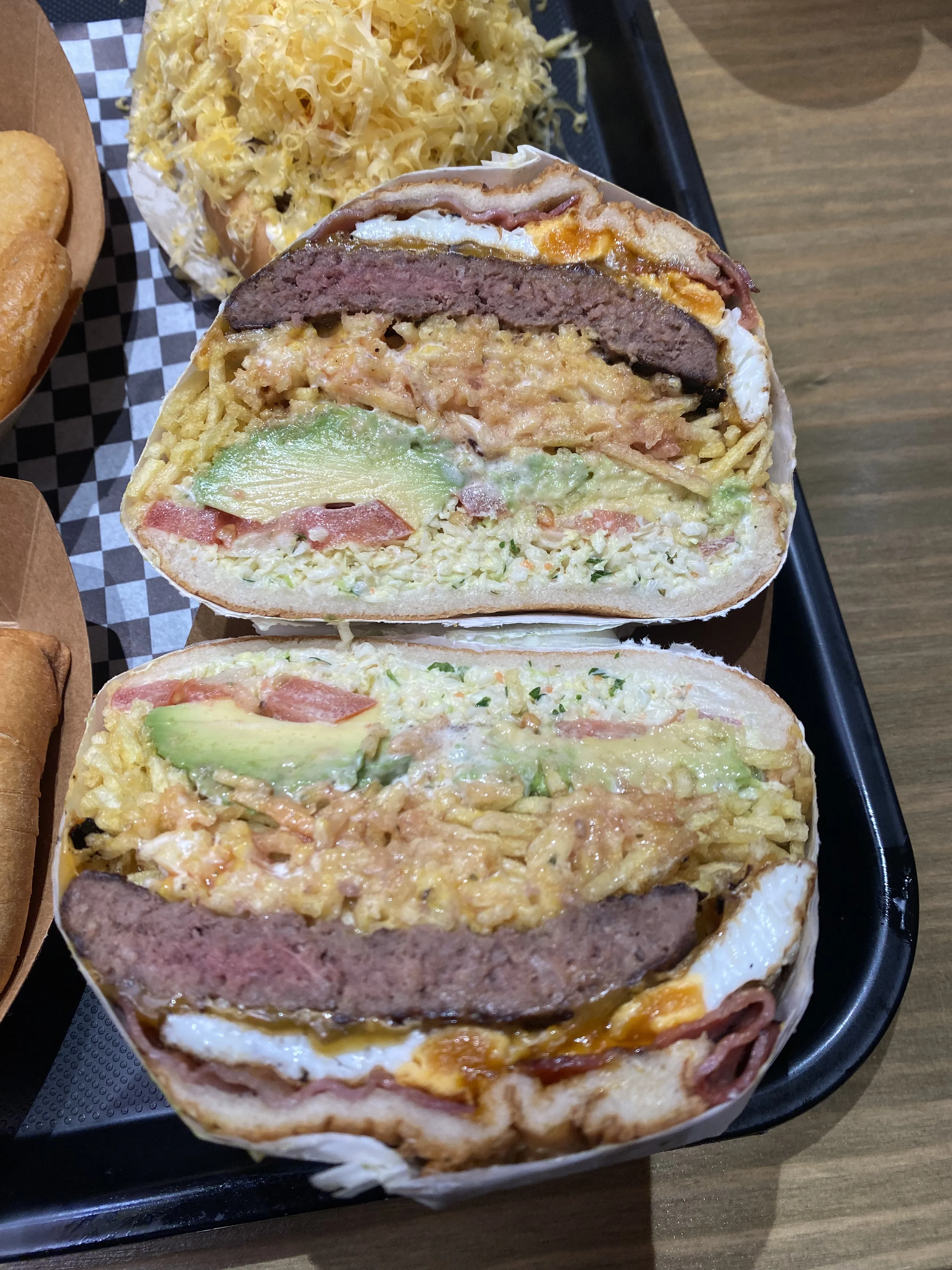 Guaca Burger en el post de la Crítica QW Foodtruck