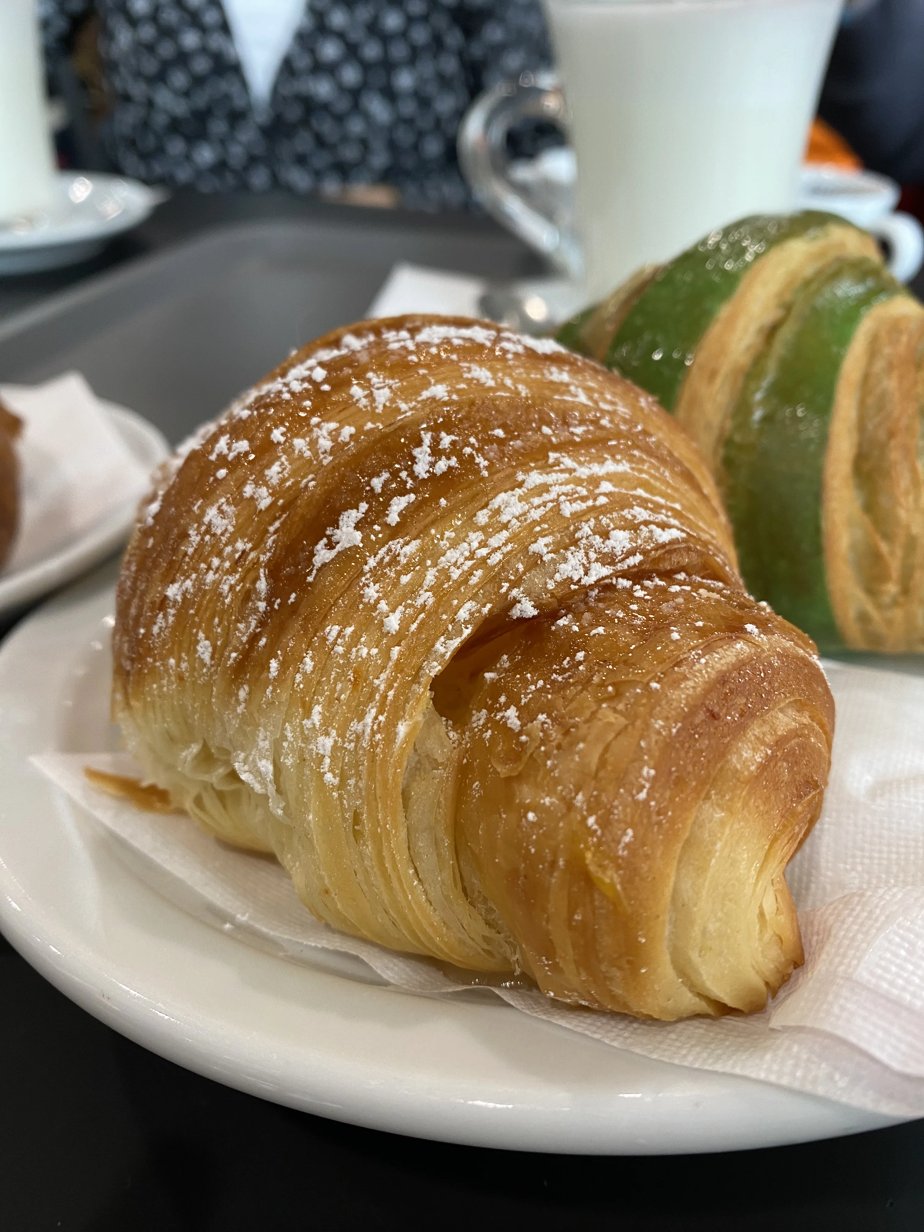 Croissant de Crema en el post de la Crítica Pasticceria Dolce Amaro