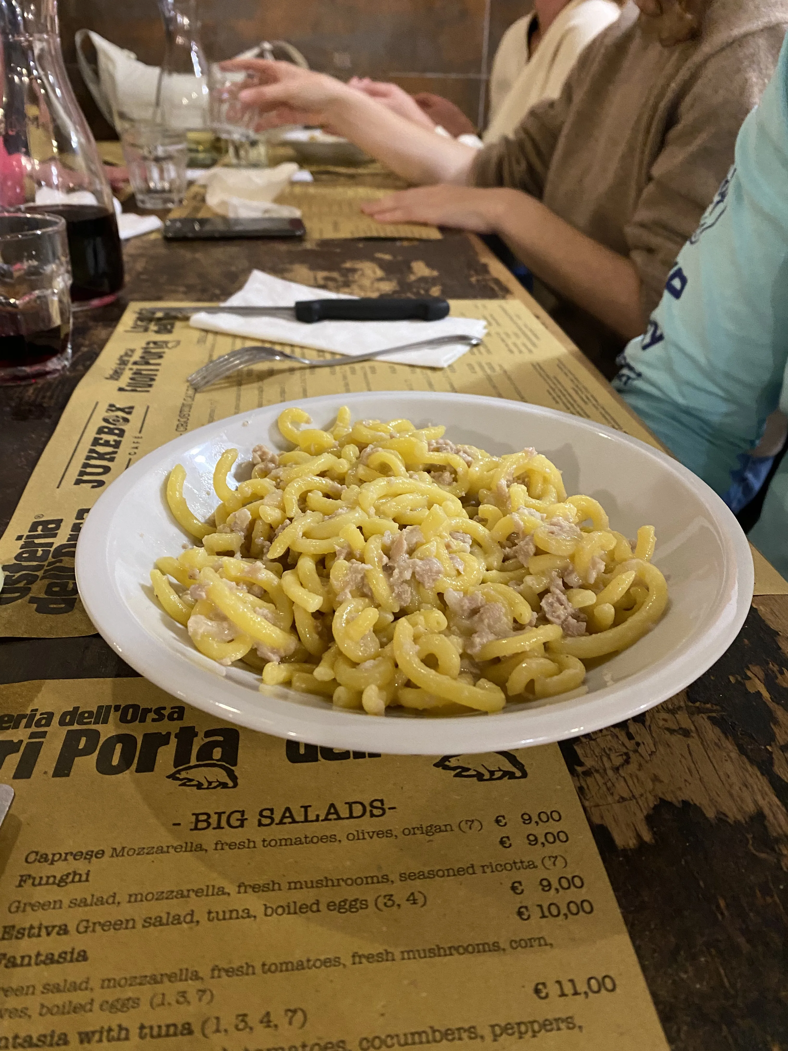Gramigna con Panna e Salsiccia en el post de la Crítica Osteria dell'Orsa