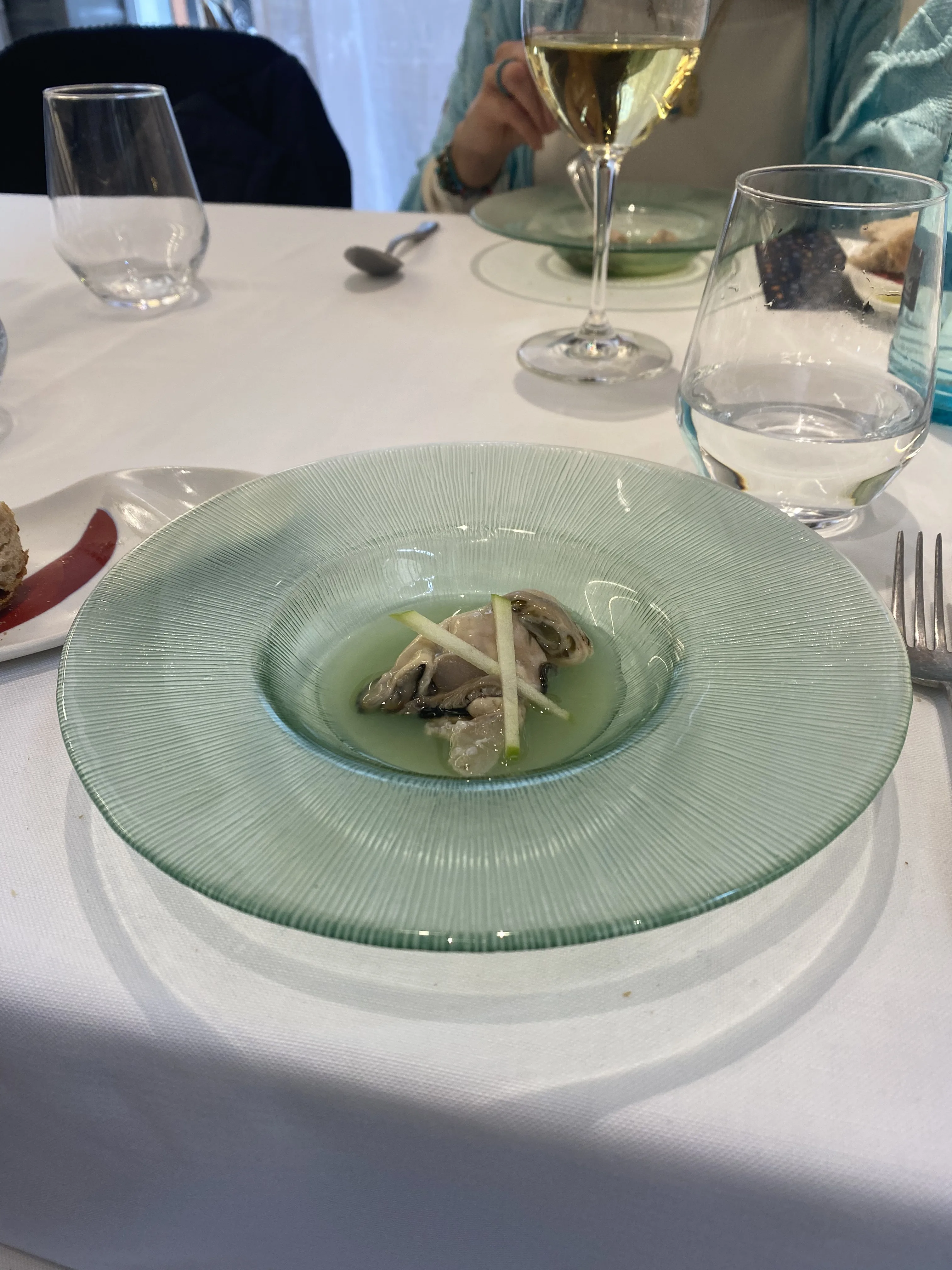 Ostra Valenciana, Apio y Manzana verde Ostra Valenciana, Apio y Manzana verde en el post de la Crítica 2 Estaciones