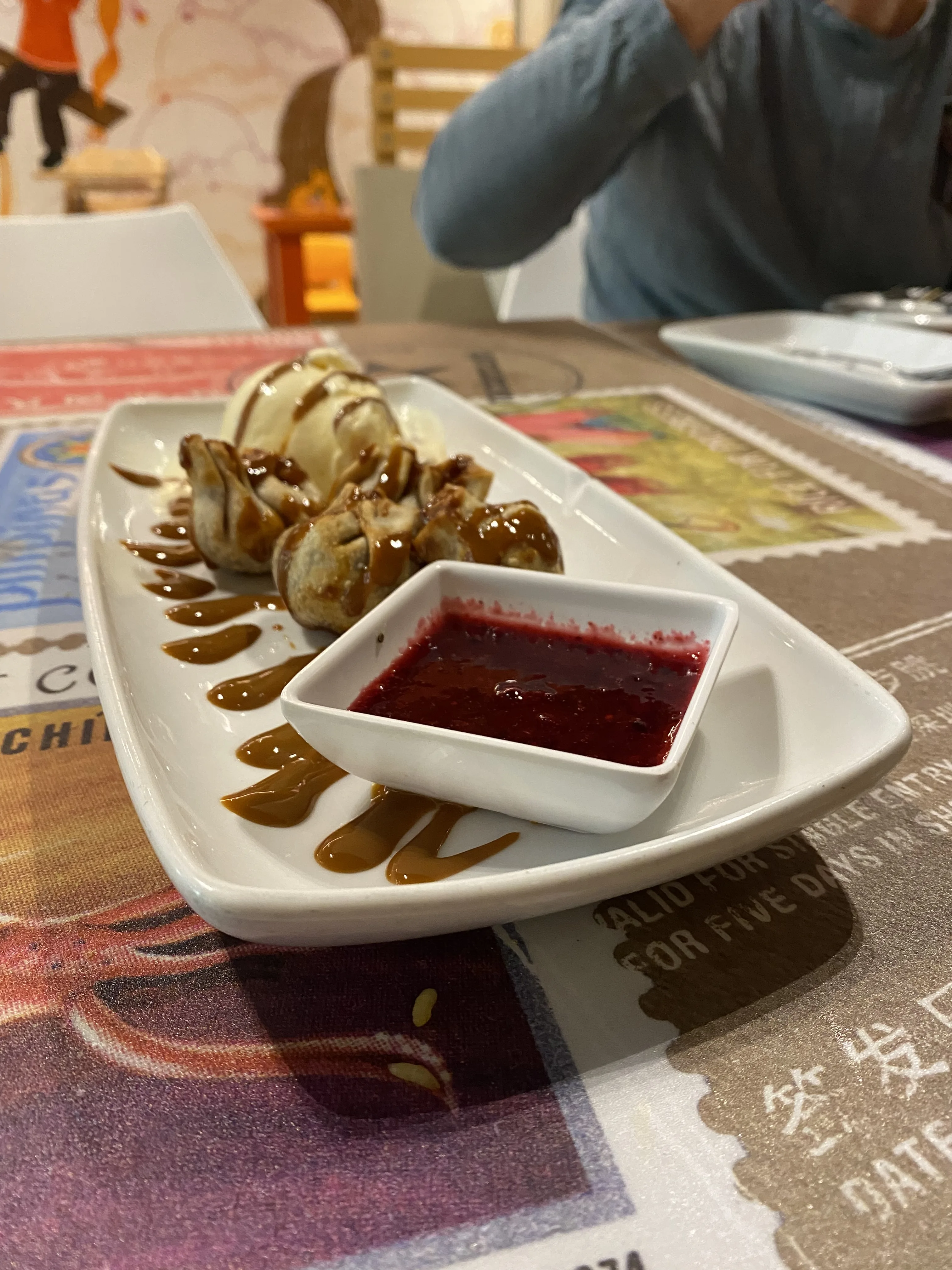 Wonton de Queso y Dulce de Leche Wonton de Queso y Dulce de Leche