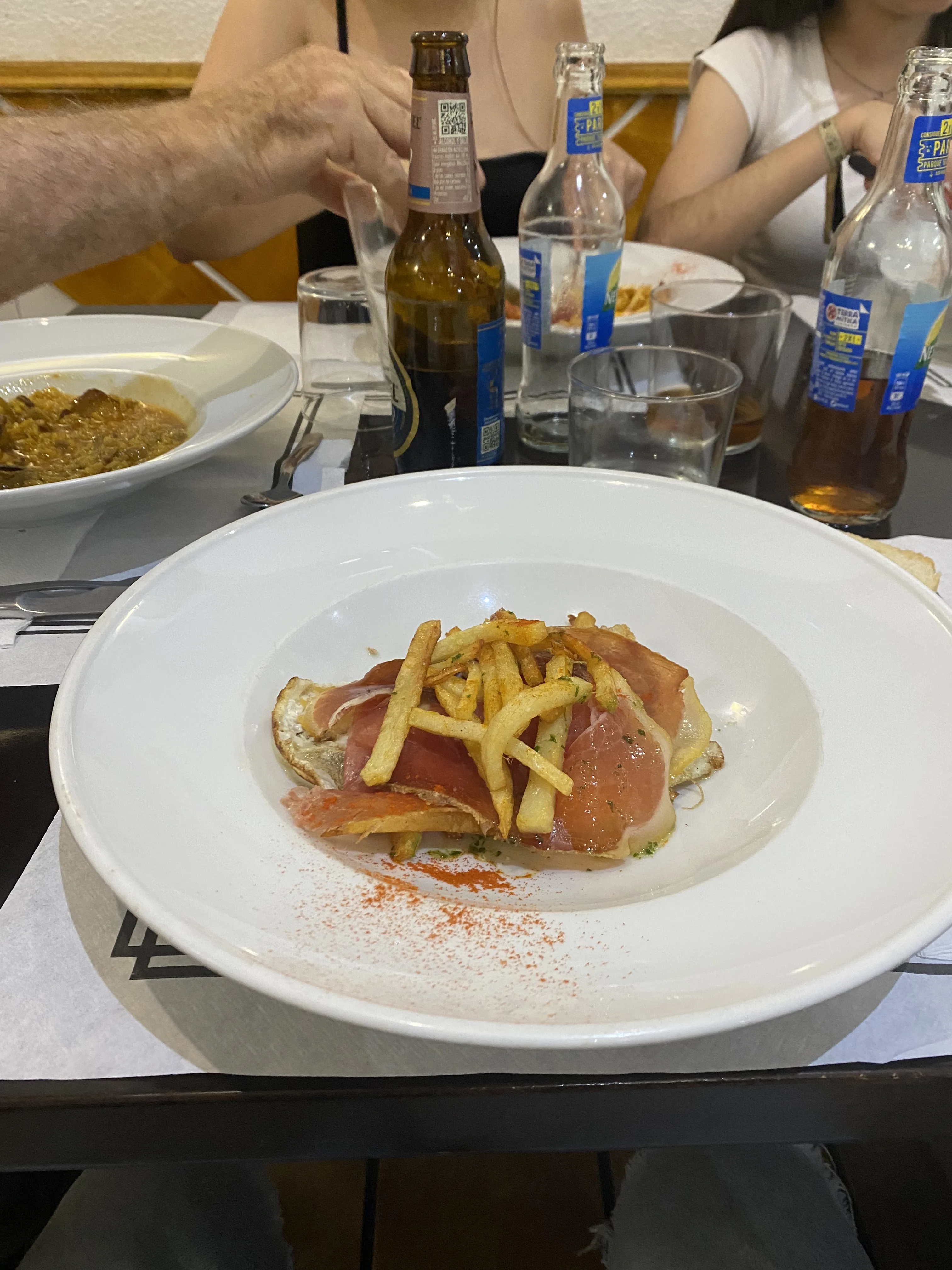 Huevos Rotos Huevos Rotos en el post de la Crítica Bon Gust De Llorens