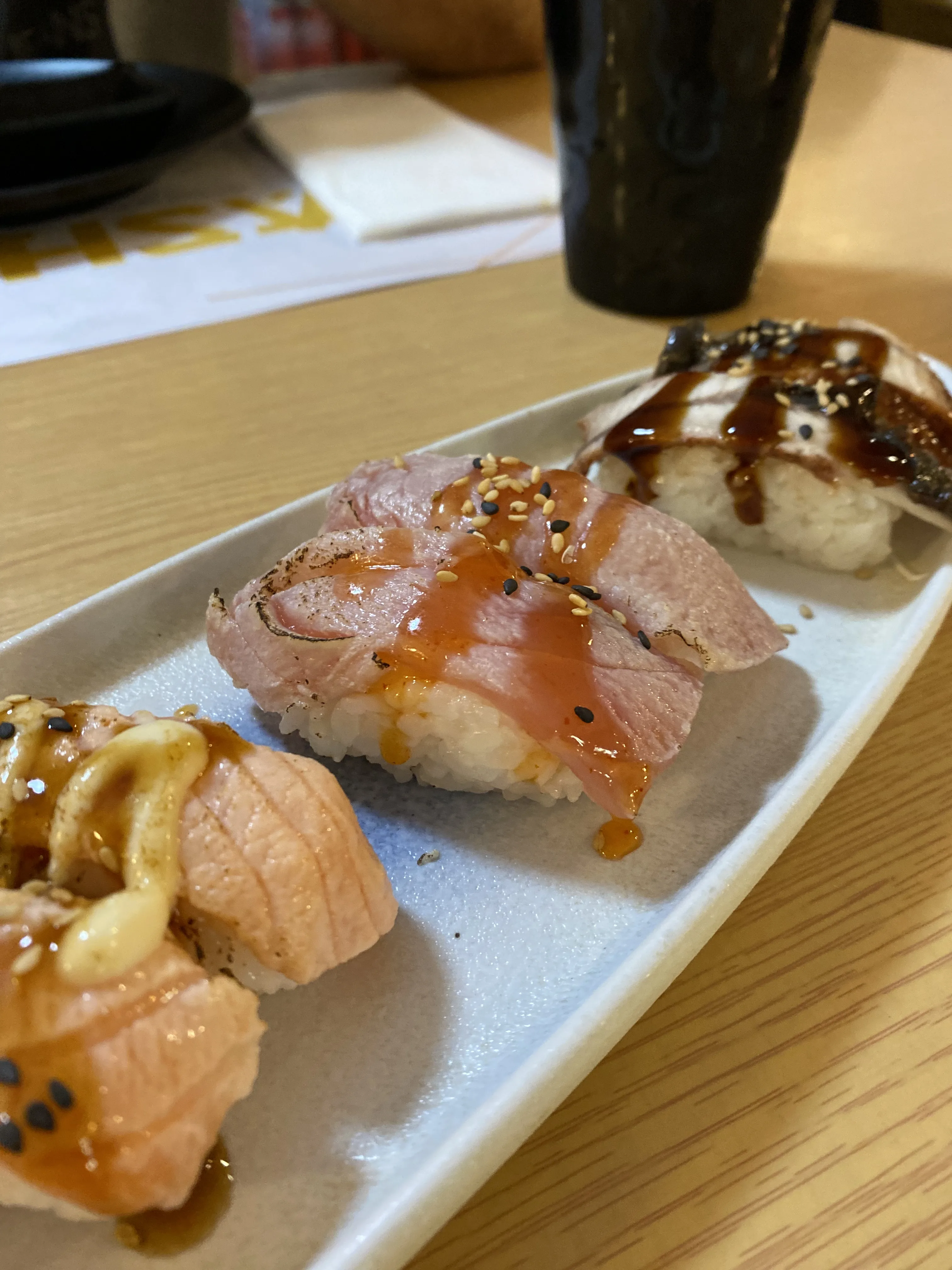 Nigiri de Atún Flambeado Nigiri de Atún Flambeado en el post de la Crítica Ashita Restaurante