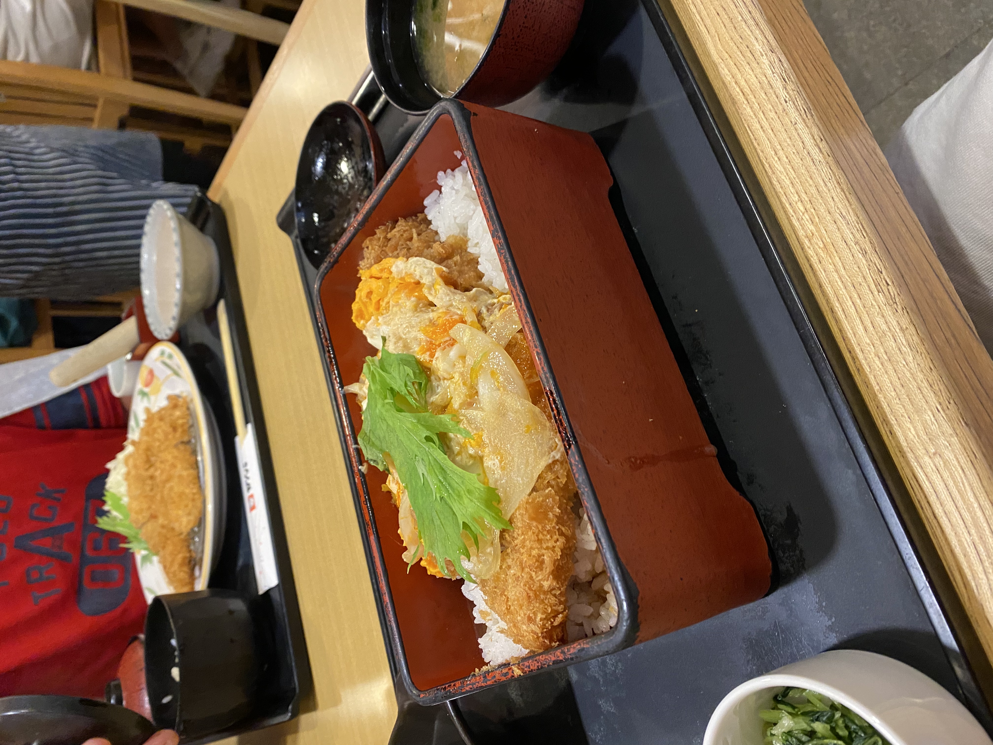 Fried loin Pork cutlet bown with Egg Fried loin Pork cutlet bown with Egg en el post de la Crítica Tonkatsu Ganko