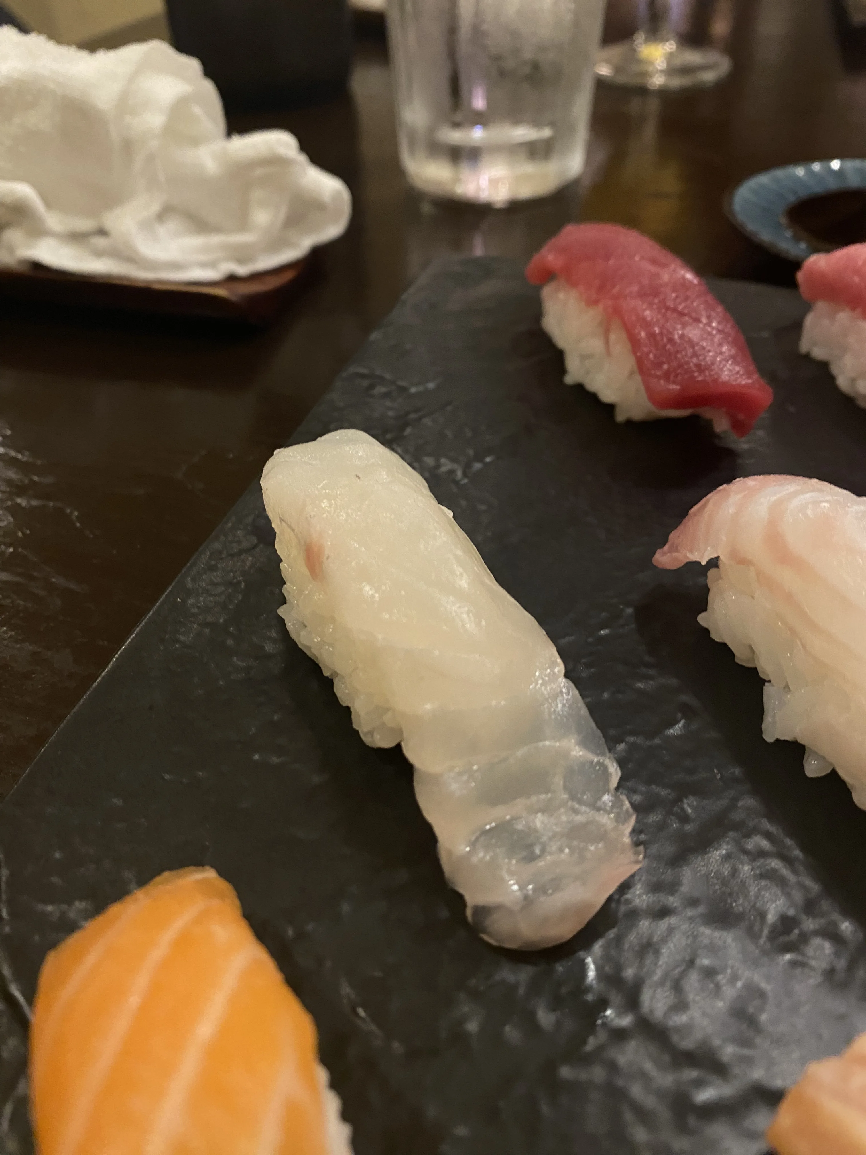 Nigiri de White Fish 1 Nigiri de White Fish 1 en el post de la Crítica Asahi Sushi