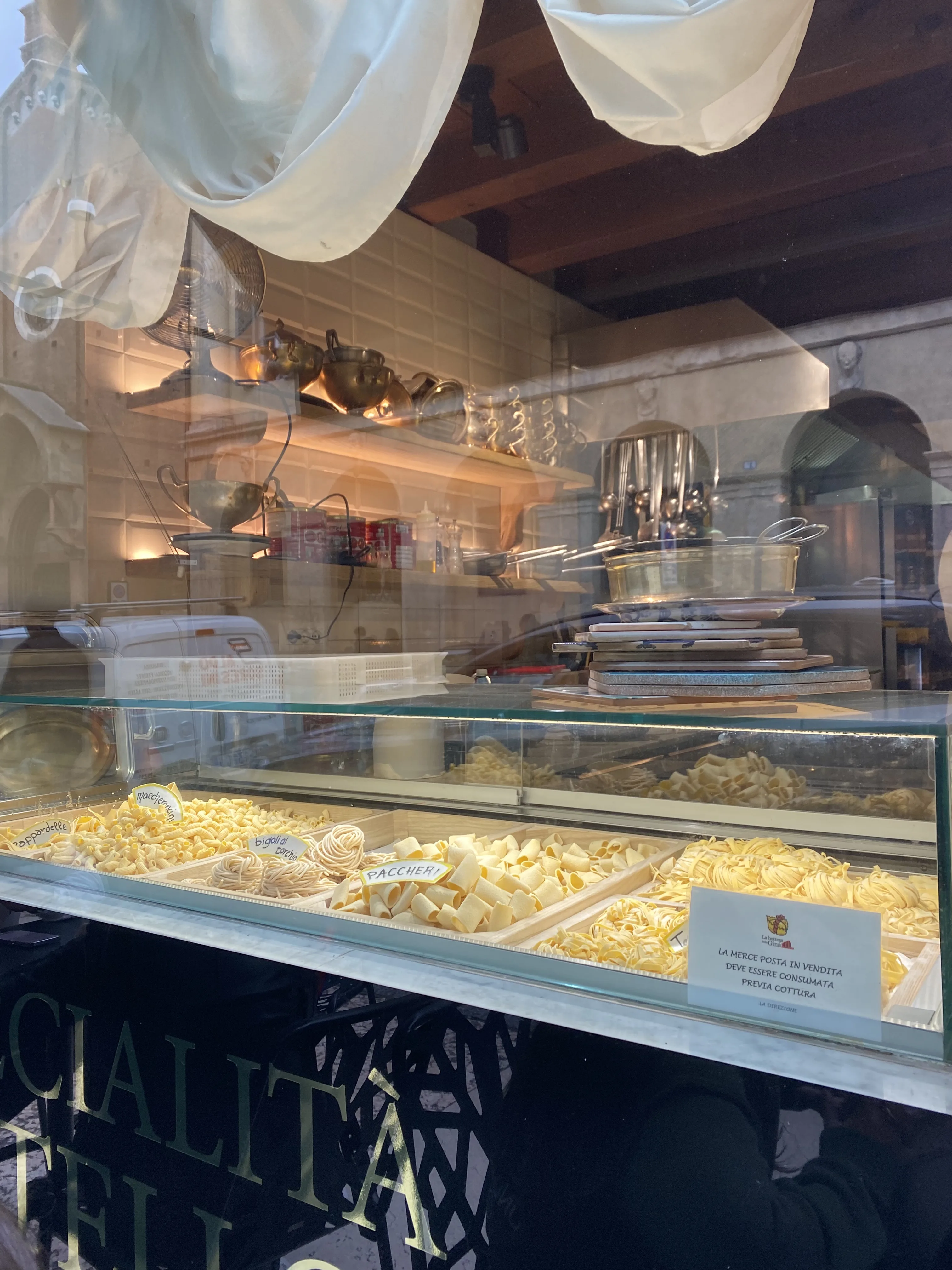 Crítica La Bottega della Gina XXL Crítica La Bottega della Gina XXL