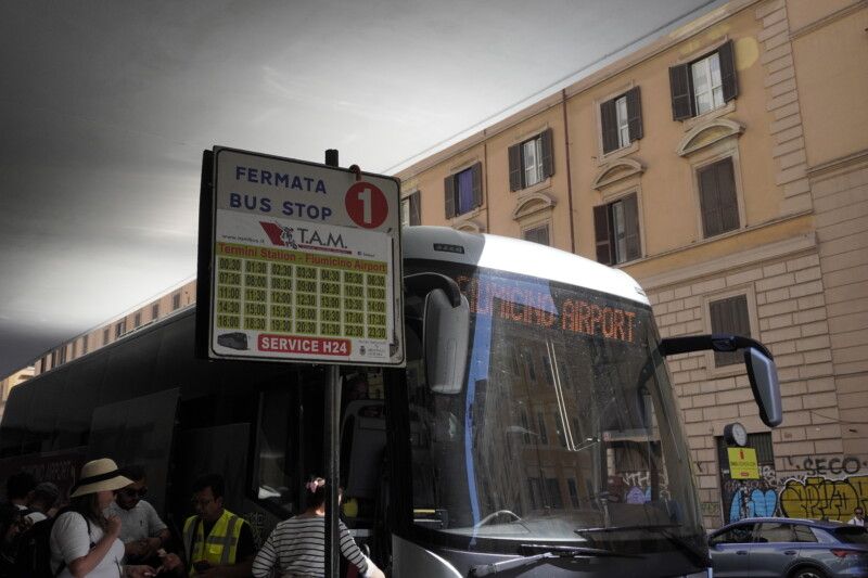 En Autobús Directo En Autobús Directo en el post de Cómo llegar del Aeropuerto de Roma Fiumicino a Roma 2025