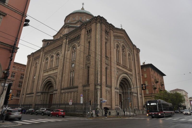 Parrocchia Sacro Cuore Gesu’ Parrocchia Sacro Cuore Gesu’ en el post de las Fotografías del Viaje a Bolonia y Parma en 6 días