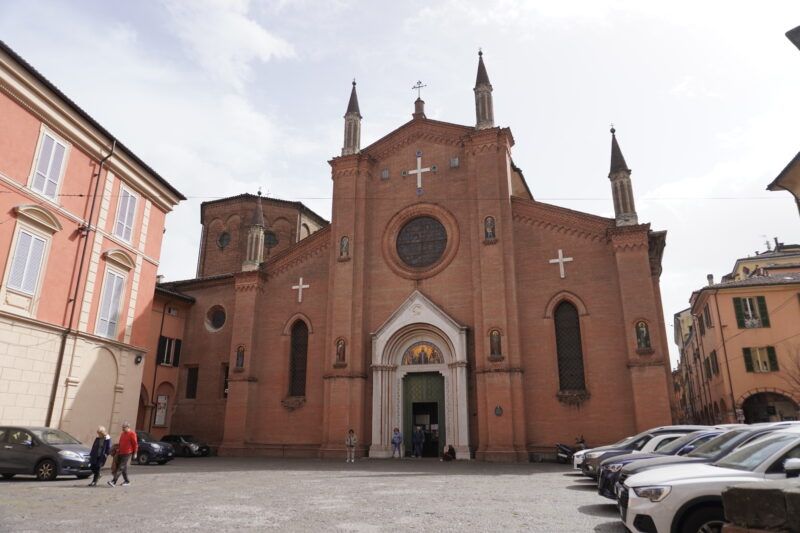 Guía Basilica di San Martino Maggiore Guía Basilica di San Martino Maggiore