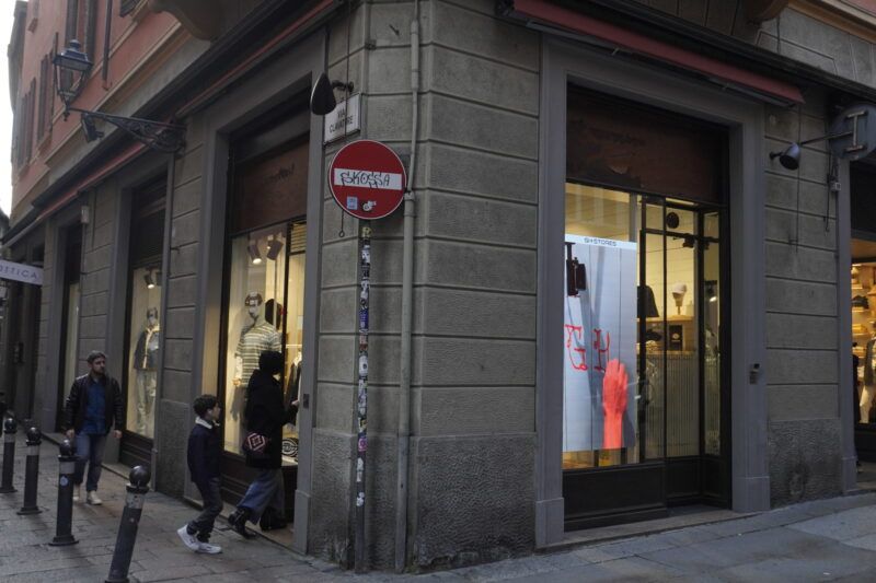 GH-Stores Bologna GH-Stores Bologna en el post de las 5 mejores tiendas de Streetwear y Vintage Bolonia