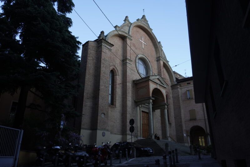 Guía Chiesa San Giovanni in Monte Guía Chiesa San Giovanni in Monte