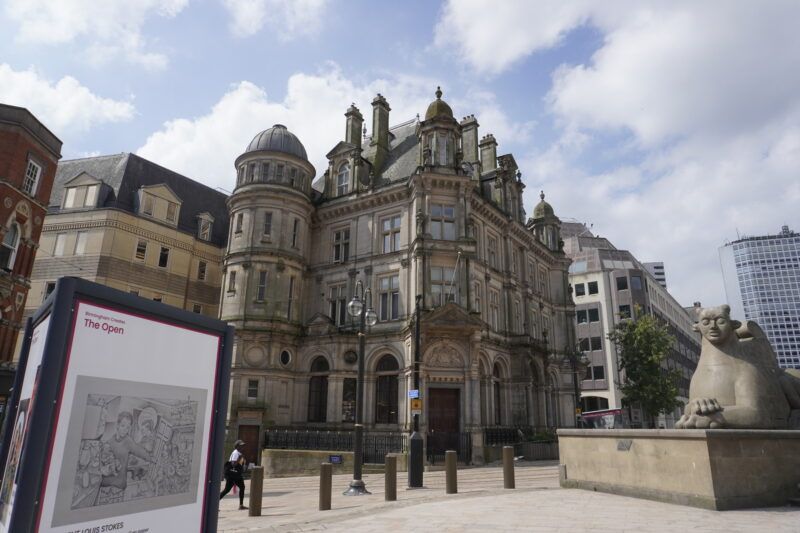 Victoria Square House Victoria Square House