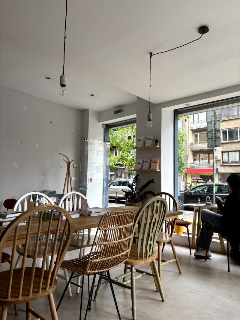 Crítica 369 Specialty Coffee + Bakery