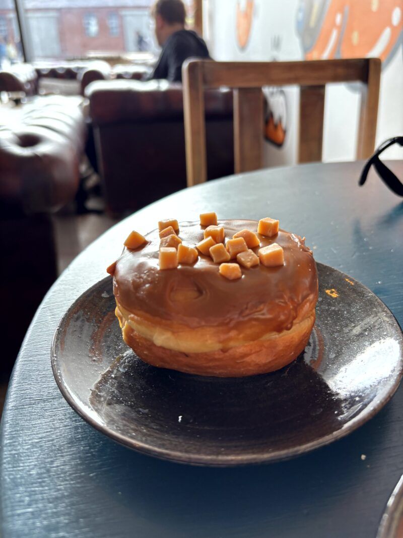 Donut Caramel Custard Donut Caramel Custard en el post de la Crítica Doogle’s Donuts