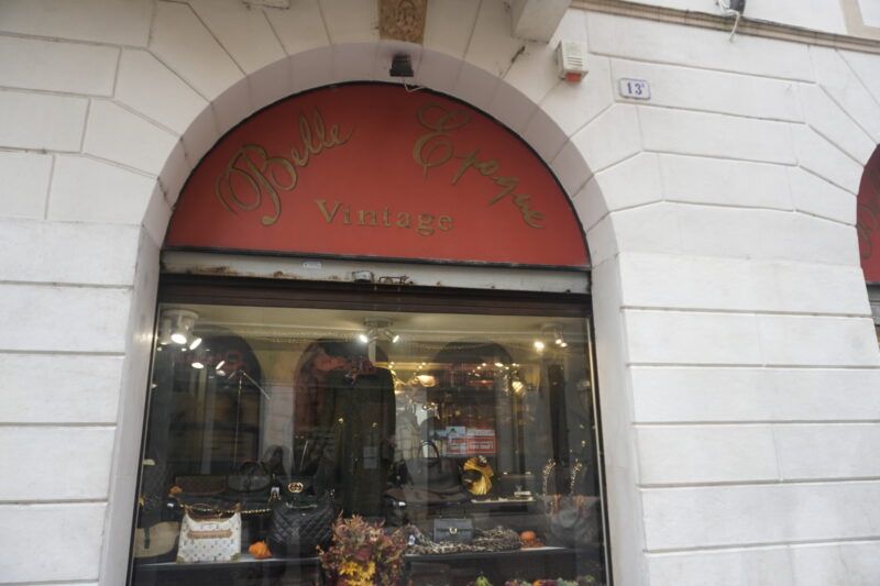 Belle Epoque Belle Epoque en el post de las 4 mejores tiendas de Streetwear y Vintage Verona