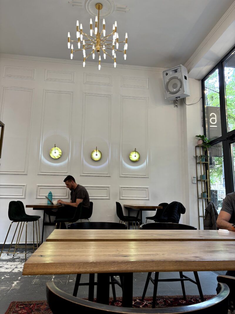 Crítica Altruist - Urban Coffee Shop & Bakery