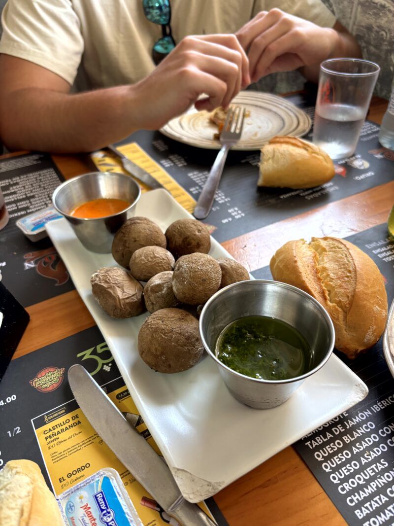 Papas Arrugadas con Mojos Papas Arrugadas con Mojos en el post de la Crítica Guachinche El Fogón