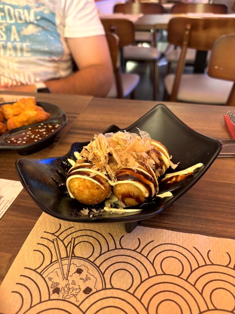 Takoyaki Takoyaki en el post de la Crítica Micazo Ramen