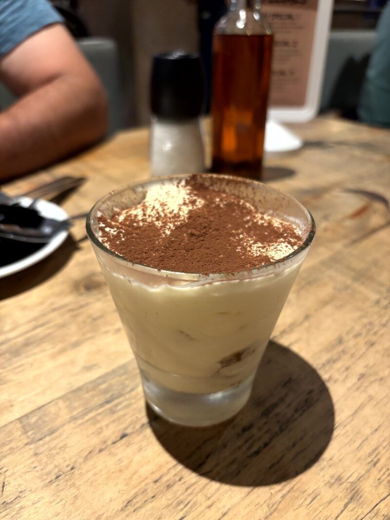 Tiramisú Tiramisú en el post de la Crítica Sano Pizza