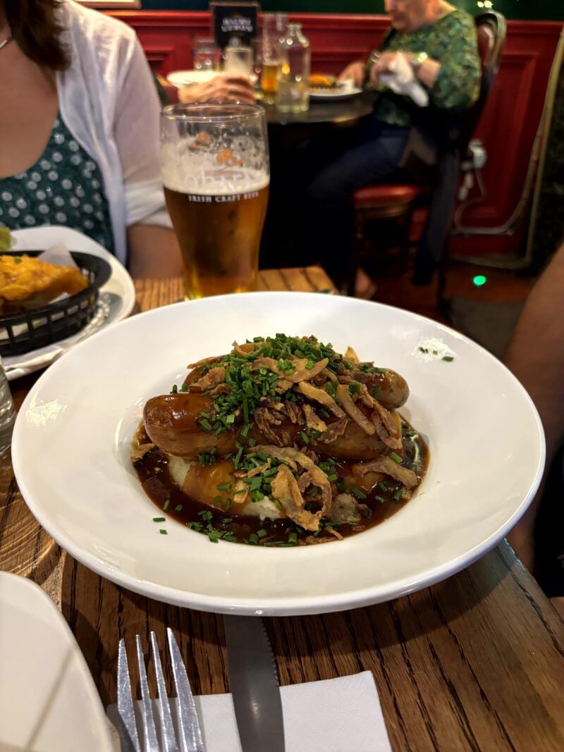 Traditional Bangers & Mash Traditional Bangers & Mash en el post de la Crítica The Hairy Lemon